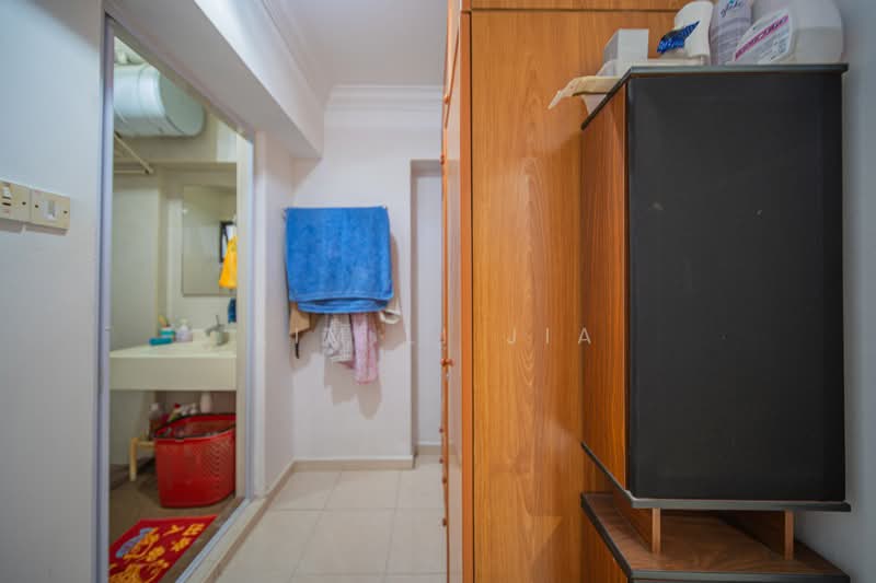 312A Anchorvale Lane HDB Flat For Sale at S$ 600,000 | PropertyGuru Singapore - Master Bedroom