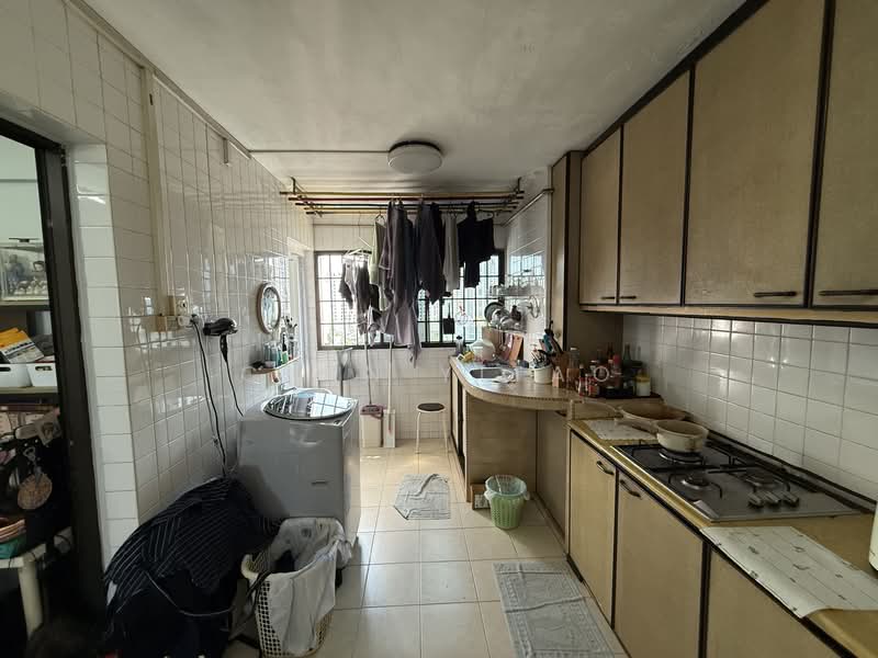 30 Jalan Bahagia, 30 Jalan Bahagia, 2 Bedrooms, 904 sqft, HDB Flat For Rent, by Chen Yitao, 500066450 - Kitchen - PropertyGuru.com.sg