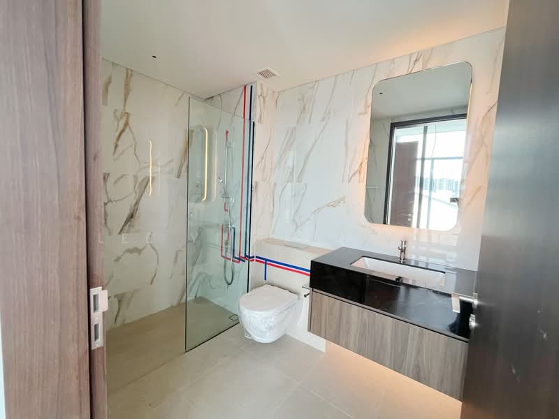 Claydence Apartment For Sale at S$ 5,626,400 | PropertyGuru Singapore - Bathroom
