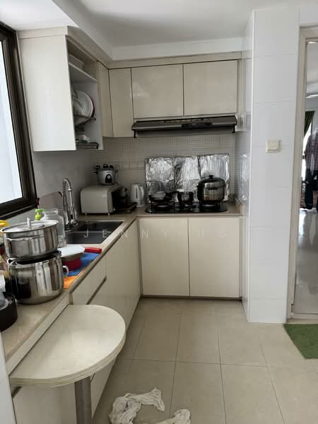 Parkview Apartments Apartment For Sale at S$ 1,050,000 | PropertyGuru Singapore - Kitchen