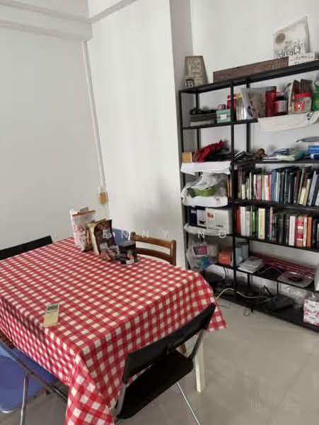 Parkview Apartments, 3 Bukit Batok Street 25, 2 Bedrooms, 980 sqft, Apartment For Sale, by Jenny Ng, 500066453 - Dining Room - PropertyGuru.com.sg