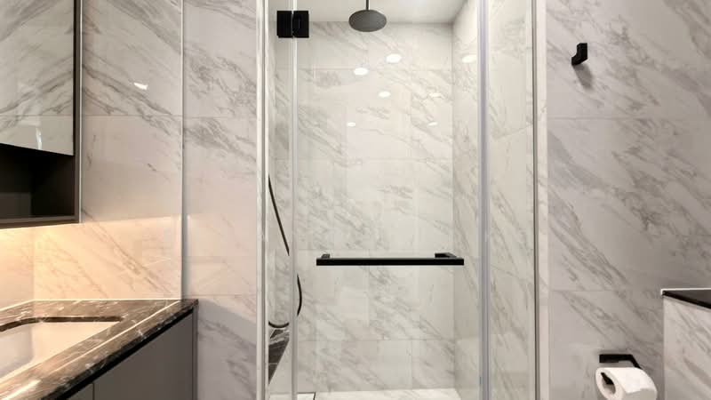 The Landmark, 173 Chin Swee Road, 2 Bedrooms, 678 sqft, Condominium For Rent, by Eleanor Loke, 500066457 - Bathroom - PropertyGuru.com.sg