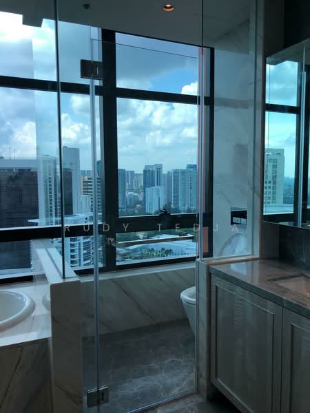 The Ritz-Carlton Residences Condominium For Sale at S$ 12,500,000 | PropertyGuru Singapore - Bathroom