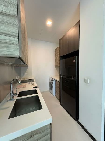 Three 11, 311 Upper Thomson Road, 3 Bedrooms, 1,001 sqft, Apartment For Rent, by Michelle Lim, 500066470 - Kitchen - PropertyGuru.com.sg