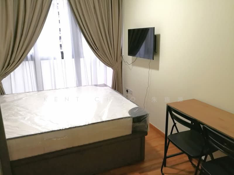 Sims Urban Oasis Condominium For Sale at S$ 1,950,000 | PropertyGuru Singapore - Bedroom