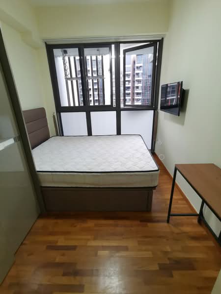 Sims Urban Oasis Condominium For Sale at S$ 1,950,000 | PropertyGuru Singapore - Bedroom