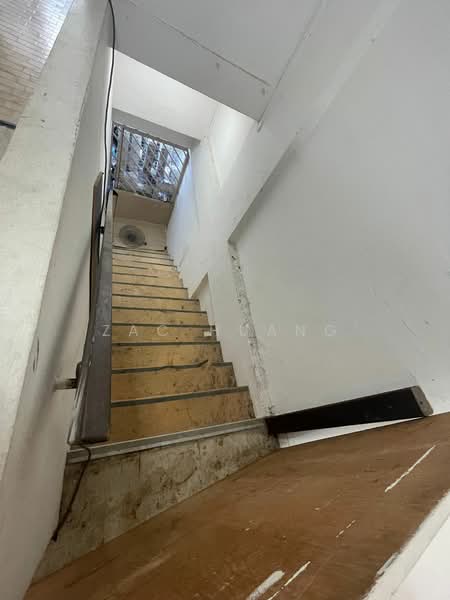 154 Serangoon North Avenue 1, 154 Serangoon North Avenue 1, 2 Bedrooms, 60 sqft, HDB Flat For Rent, by Zac Huang, 500066499 - Corridor - PropertyGuru.com.sg