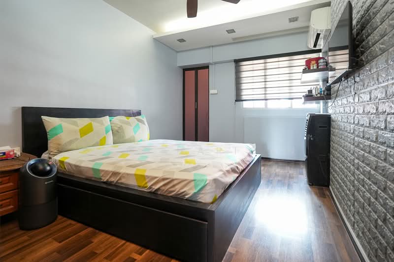 611 Clementi West Street 1 HDB Flat For Sale at S$ 550,000 | PropertyGuru Singapore - Bedroom