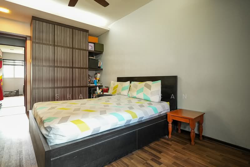 611 Clementi West Street 1 HDB Flat For Sale at S$ 550,000 | PropertyGuru Singapore - Bedroom