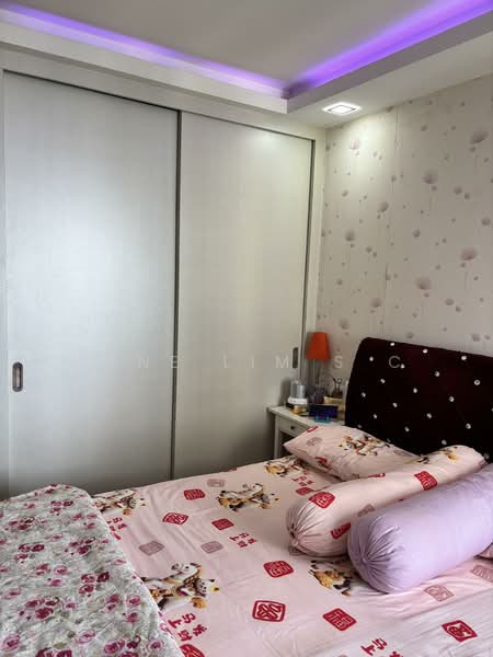 421 Clementi Avenue 1 HDB Flat For Sale at S$ 1,180,000 | PropertyGuru Singapore - Bedroom