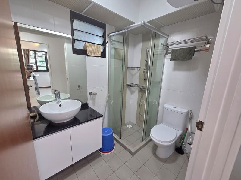 417A Fernvale Link, 417A Fernvale Link, 3 Bedrooms, 1,012 sqft, HDB Flat For Rent, by Judy Foo, 500066521 - Bathroom - PropertyGuru.com.sg