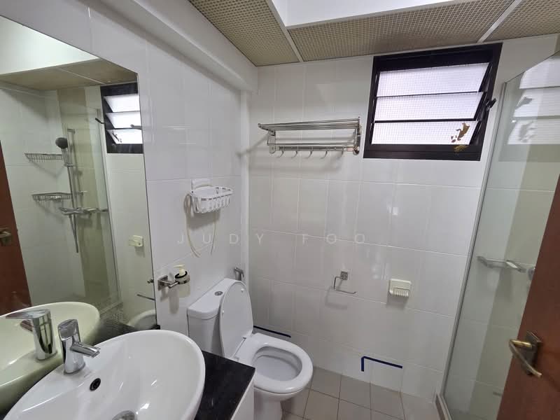 417A Fernvale Link, 417A Fernvale Link, 3 Bedrooms, 1,012 sqft, HDB Flat For Rent, by Judy Foo, 500066521 - Bathroom - PropertyGuru.com.sg