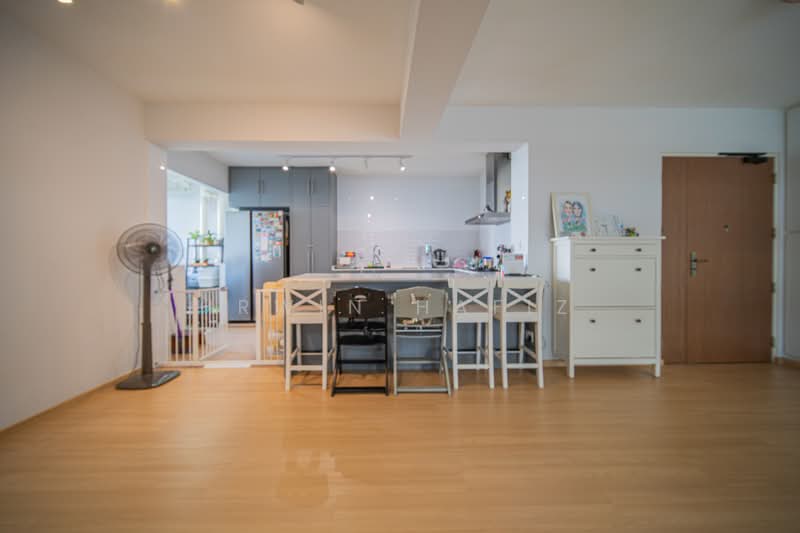 618A Tampines Street 61 HDB Flat For Sale at S$ 880,000 | PropertyGuru Singapore - Kitchen