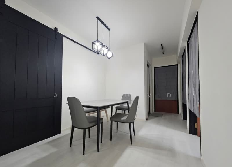 183C Woodlands Street 13 HDB Flat For Sale at S$ 698,000 | PropertyGuru Singapore - Dining Room
