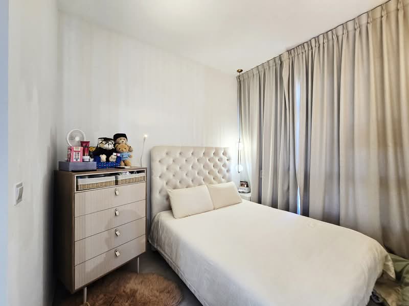 Skies Miltonia Condominium For Sale at S$ 980,000 | PropertyGuru Singapore - Bedroom