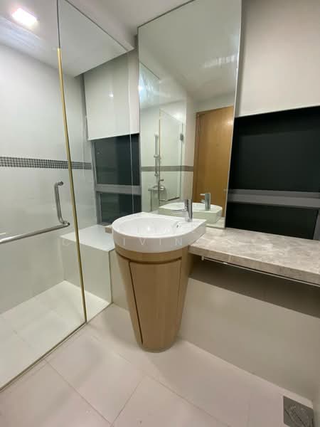 One-North Residences, 7 One-North Gateway, Room Rental, 150 sqft, Condominium For Rent, by Gwen Liu, 500066542 - Bathroom - PropertyGuru.com.sg