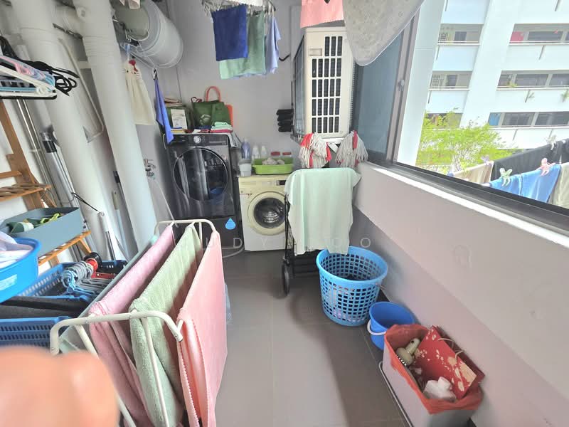 520 Jelapang Road HDB Flat For Sale at S$ 980,000 | PropertyGuru Singapore - Balcony