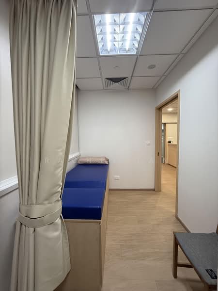 Gleneagles Hospital, 6A Napier Road, 90 sqft, Medical For Rent, by Rachel Tan, 500066556 - Interior - CommercialGuru.com.sg