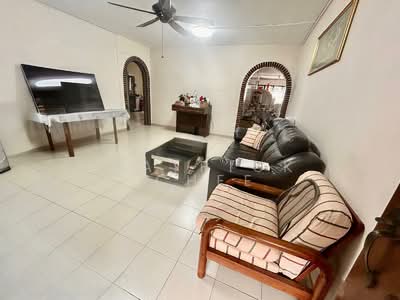 For Sale - 406 Hougang Avenue 10