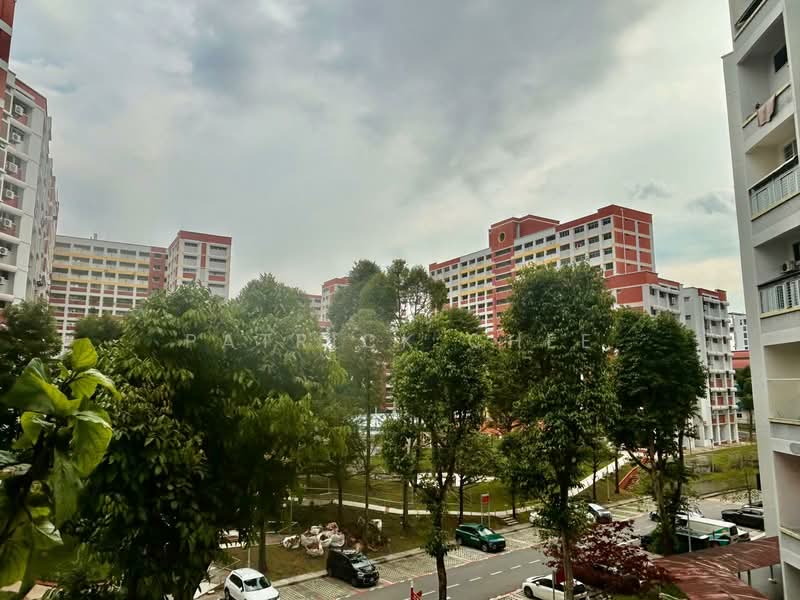 406 Hougang Avenue 10 HDB Flat For Sale at S$ 620,000 | PropertyGuru Singapore - Exterior