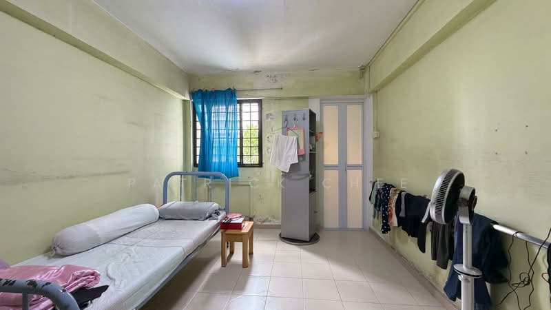 406 Hougang Avenue 10, 406 Hougang Avenue 10, 3 Bedrooms, 980 sqft, HDB Flat For Sale, by Patrick Chee, 500066558 - Bedroom - PropertyGuru.com.sg