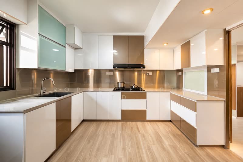 405A Fernvale Lane HDB Flat For Sale at S$ 698,000 | PropertyGuru Singapore - Kitchen