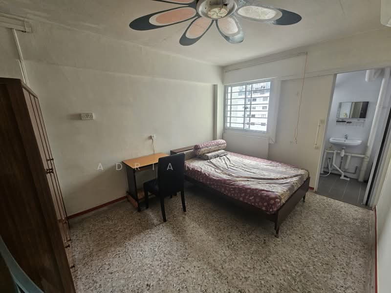 120 Geylang East Central, 120 Geylang East Central, 3 Bedrooms, 980 sqft, HDB Flat For Rent, by Adrian Yang, 500066588 - Bedroom - PropertyGuru.com.sg