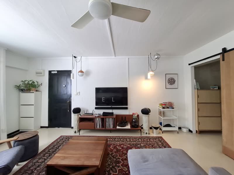 117 Clementi Street 13 HDB Flat For Sale at S$ 780,000 | PropertyGuru Singapore - Living Room
