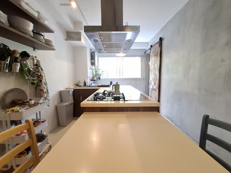 117 Clementi Street 13 HDB Flat For Sale at S$ 780,000 | PropertyGuru Singapore - Kitchen