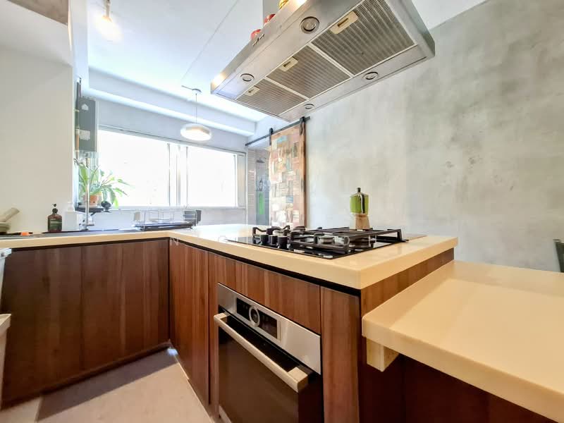 117 Clementi Street 13 HDB Flat For Sale at S$ 780,000 | PropertyGuru Singapore - Kitchen