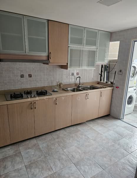 Casa Sarina, 103 Lorong Sarina, Room Rental, 130 sqft, Condominium For Rent, by Jacky Quek, 500066604 - Kitchen - PropertyGuru.com.sg