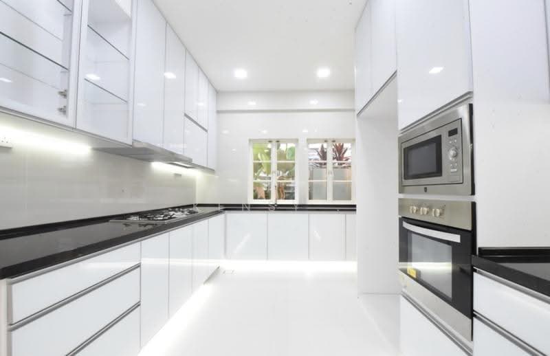 Gentle Villas, Gentle Drive, 5 Bedrooms, 7,382 sqft, Semi-Detached House For Rent, by Kensy ., 500066618 - Kitchen - PropertyGuru.com.sg