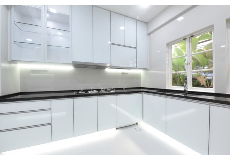Gentle Villas, Gentle Drive, 5 Bedrooms, 7,382 sqft, Semi-Detached House For Rent, by Kensy ., 500066618 - Kitchen - PropertyGuru.com.sg