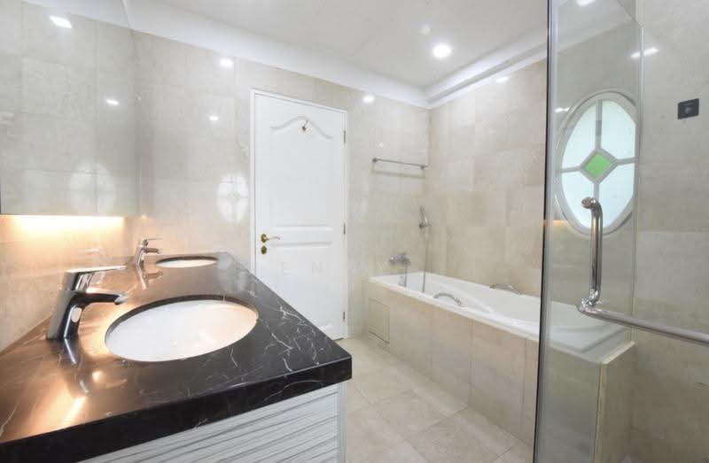Gentle Villas, Gentle Drive, 5 Bedrooms, 7,382 sqft, Semi-Detached House For Rent, by Kensy ., 500066618 - Bathroom - PropertyGuru.com.sg
