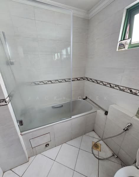 St Michael's Place, 1 Jalan Taman, Room Rental, 130 sqft, Condominium For Rent, by Jacky Quek, 500066626 - Bathroom - PropertyGuru.com.sg