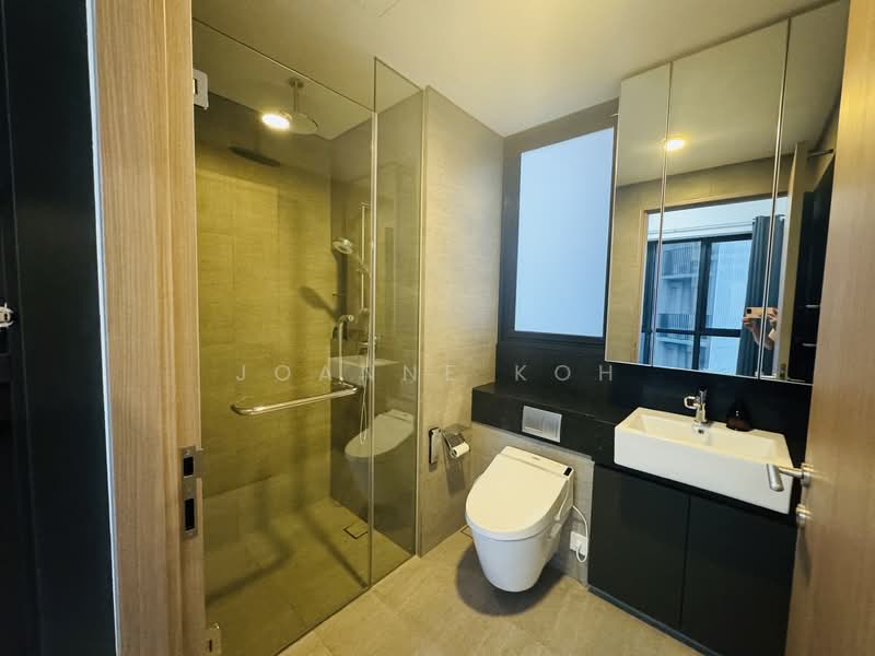 The Woodleigh Residences Apartment For Sale at S$ 1,680,000 | PropertyGuru Singapore - Bathroom