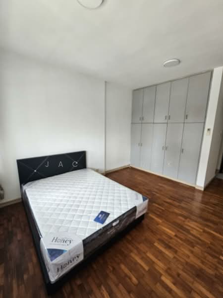 Fernwood Towers, 28 Fernwood Terrace, Room Rental, 130 sqft, Condominium For Rent, by Jacky Quek, 500066630 - Bedroom - PropertyGuru.com.sg