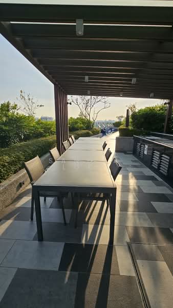 Sims Urban Oasis, 2 Sims Drive, 3 Bedrooms, 1,023 sqft, Condominium For Rent, by Sandra Loke, 500066637 - Exterior - PropertyGuru.com.sg