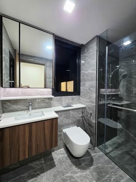 Lentor Modern, Lentor Central, 3 Bedrooms, 990 sqft, Condominium For Rent, by Cheryl Tan, 500066652 - Bathroom - PropertyGuru.com.sg