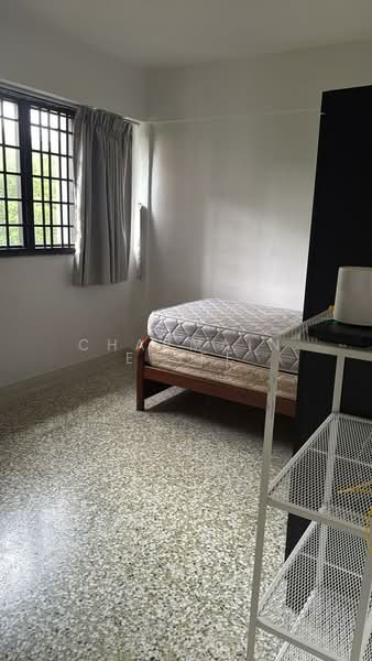 612 Ang Mo Kio Avenue 4 HDB Flat For Sale at S$ 550,000 | PropertyGuru Singapore - Bedroom