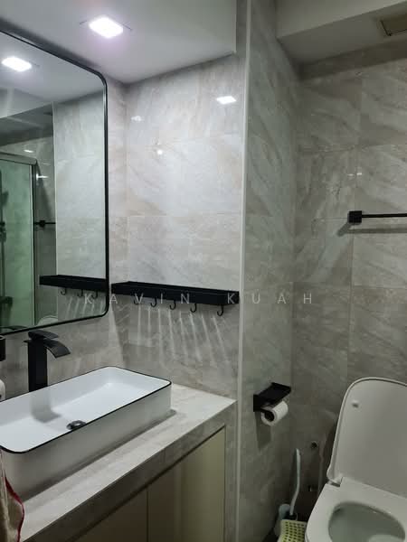 Regentville Condominium For Sale at S$ 1,468,000 | PropertyGuru Singapore - Bathroom