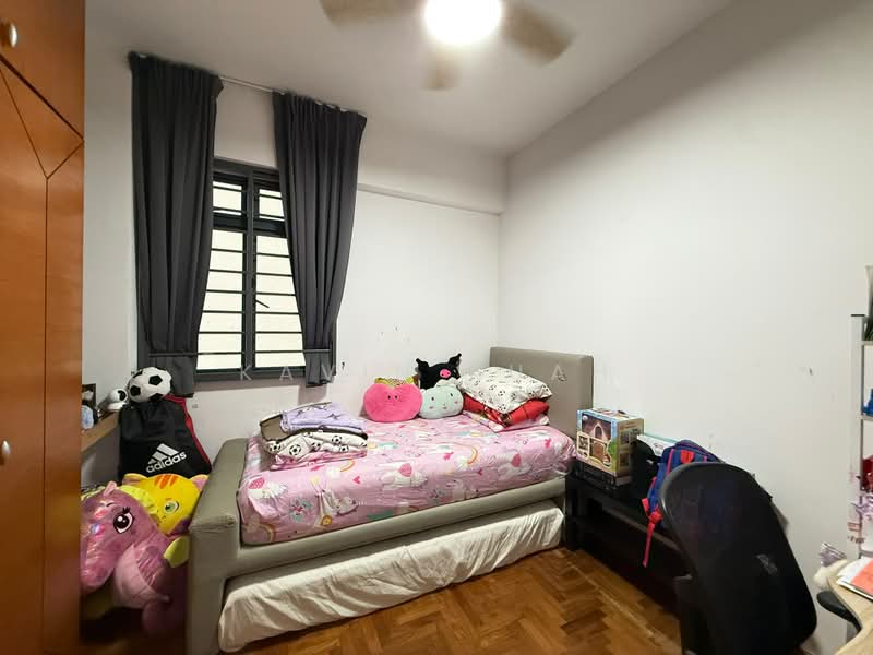 Regentville, 12 Hougang Street 92, Hougang / Punggol / Sengkang, 3 Bedrooms, 1,152 sqft, Condominium For Sale, by Kavin Kuah, 500066655 - Bedroom - PropertyGuru.com.sg