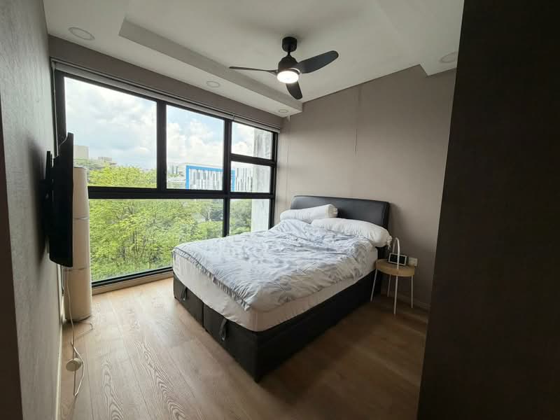 Westwood Residences EC Executive Condominium For Sale at S$ 1,400,000 | PropertyGuru Singapore - Master Bedroom