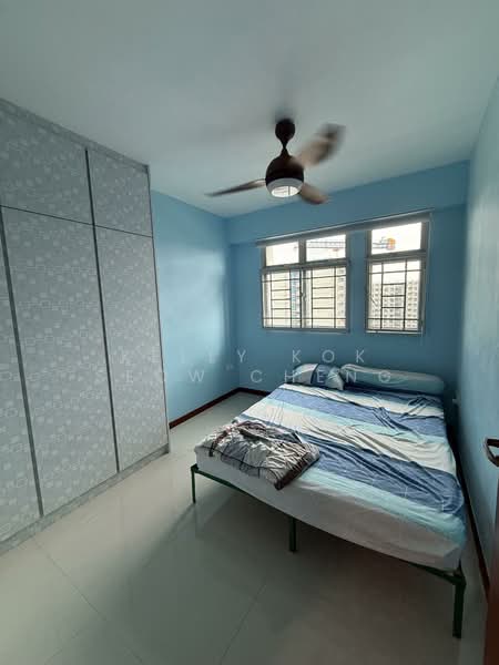469A Yishun Street 43 HDB Flat For Sale at S$ 600,000 | PropertyGuru Singapore - Bedroom
