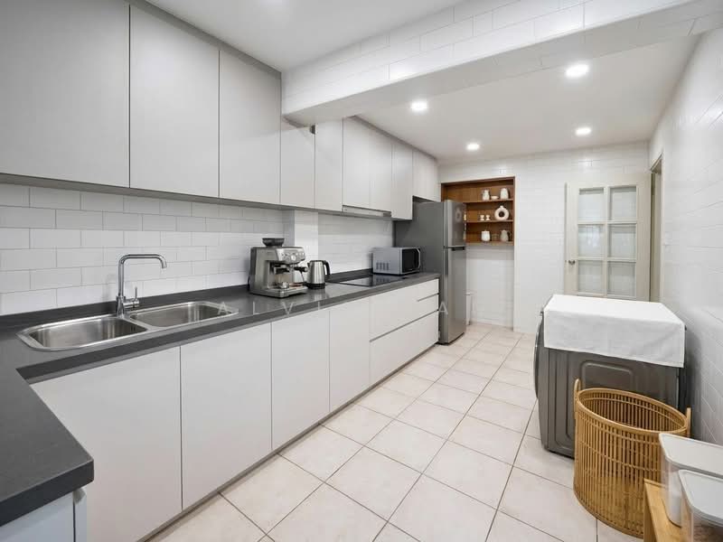103 Jurong East Street 13, 103 Jurong East Street 13, 3 Bedrooms, 1,291 sqft, HDB Flat For Sale, by Alvin Tan, 500066671 - Kitchen - ai inspired - PropertyGuru.com.sg