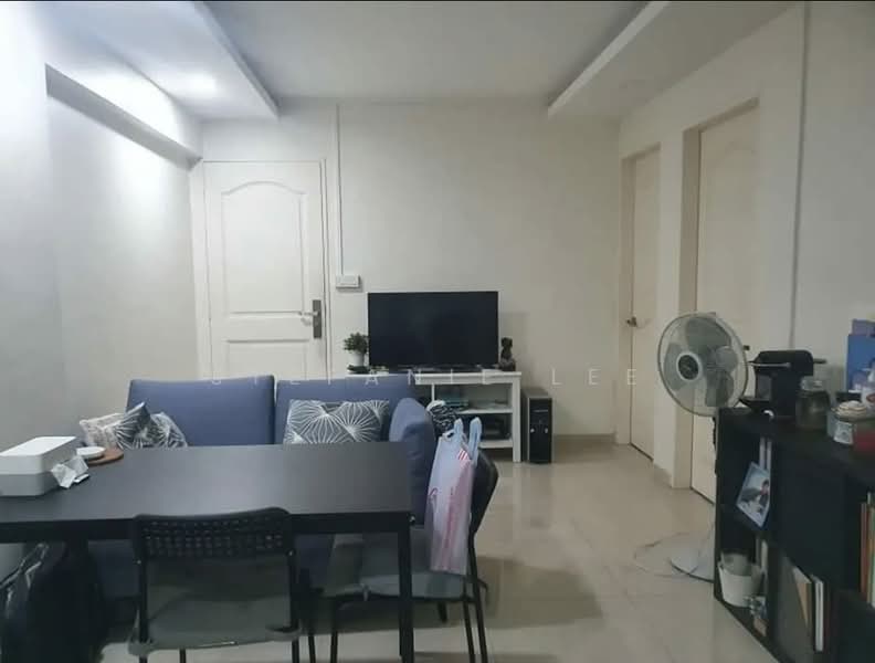 137 Bishan Street 12, 137 Bishan Street 12, Room Rental, 85 sqft, HDB Flat For Rent, by Stefanie Lee, 500066715 - Living Room - PropertyGuru.com.sg