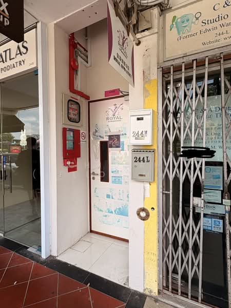 Upper Thomson Road Shop Houses, 272 Upper Thomson Road, Mandai / Upper Thomson, 1,600 sqft, Shop / Shophouse For Rent, by Chi Wai (Yellow Man), 500066716 - Exterior - CommercialGuru.com.sg