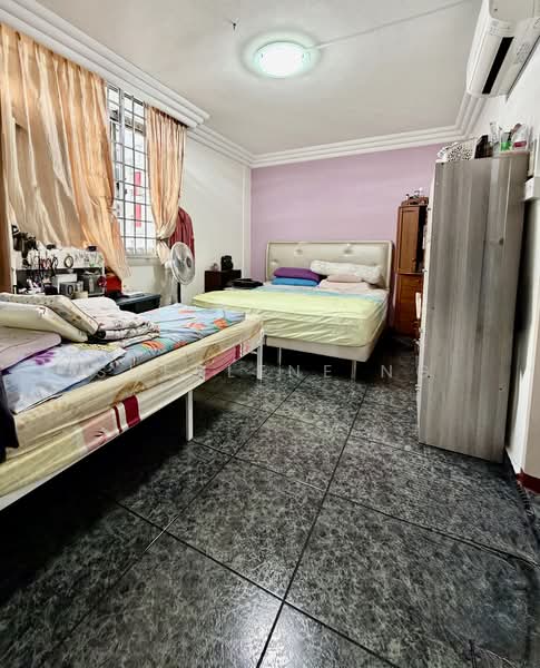 81 Lorong 4 Toa Payoh HDB Flat For Sale at S$ 1,280,000 | PropertyGuru Singapore - Bedroom