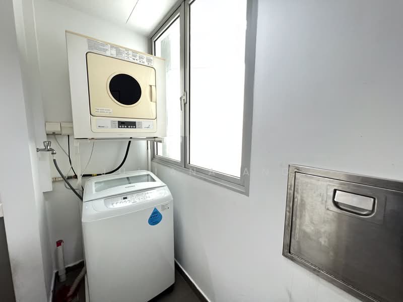 The Esta, Amber Gardens, 2 Bedrooms, 1,001 sqft, Condominium For Rent, by Juliana Ang, 500066733 - Interior - PropertyGuru.com.sg