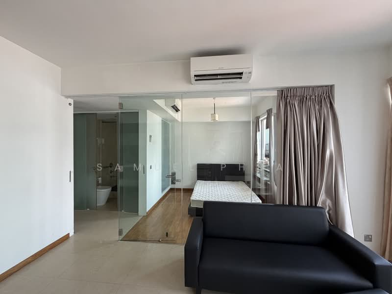 The Clift Apartment For Sale at S$ 1,090,000 | PropertyGuru Singapore - Bedroom